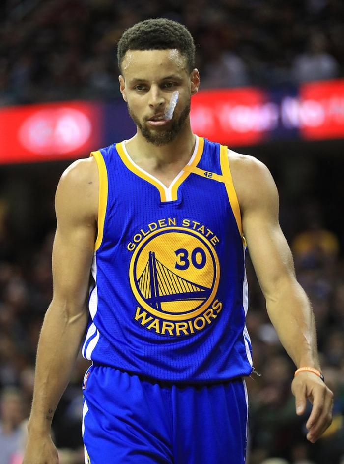 包含库里单场13记三分破纪录,勇士狂胜国王的词条 包含库里单场13记三分破纪录,勇士狂胜国王的词条