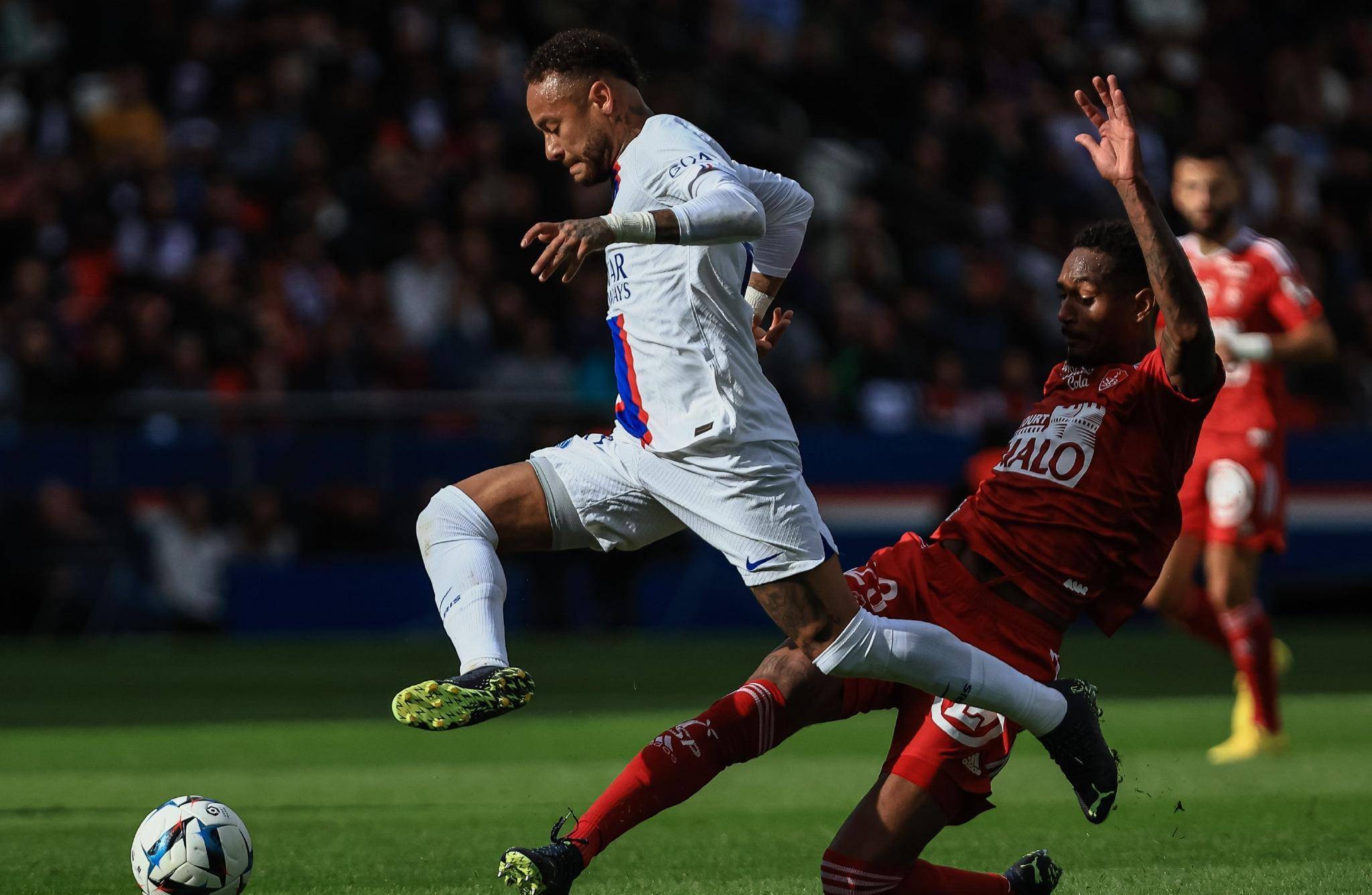 华体会平台下载-伪九号战术：现代中锋的转型之路的简单介绍