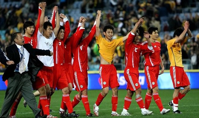 华体会官方网站下载-包含某届世预赛回顾：只差一步到世界杯的词条