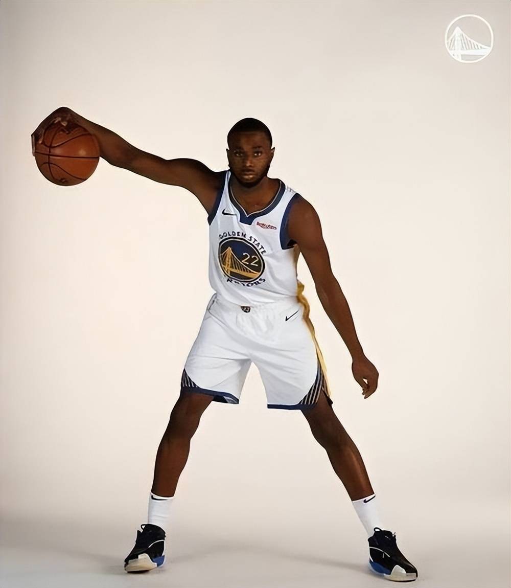 华体会平台下载-包含库里三分命中数突破4000，历史独一档的词条