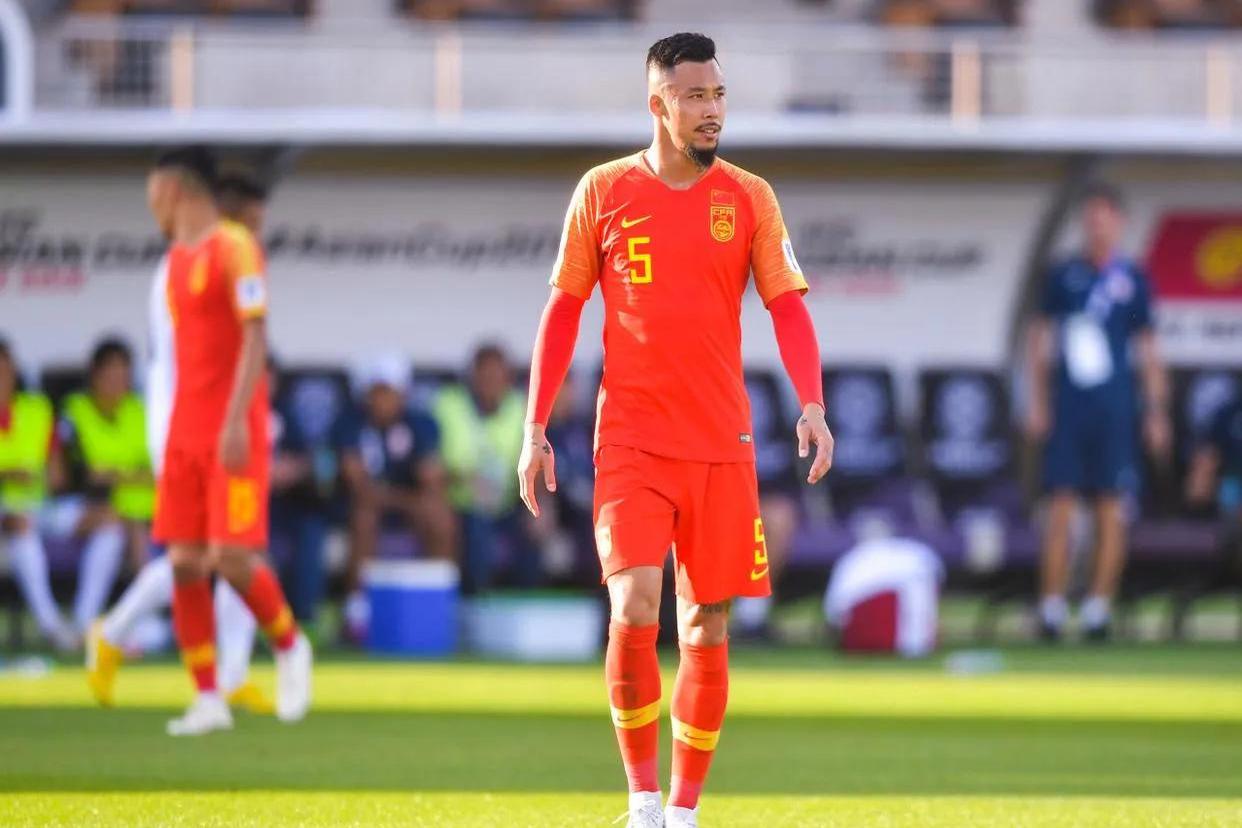 华体会娱乐平台-张琳芃宣布退出国家队？赛后言论引热议的简单介绍