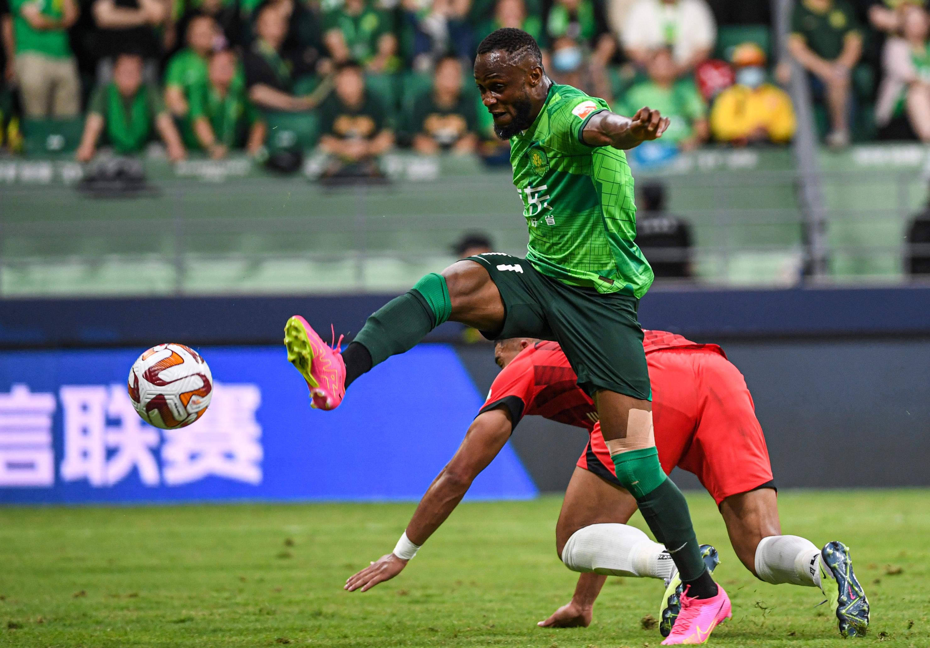 包含国安新外援首秀破门,工体3万球迷沸腾的词条 包含国安新外援首秀破门,工体3万球迷沸腾的词条